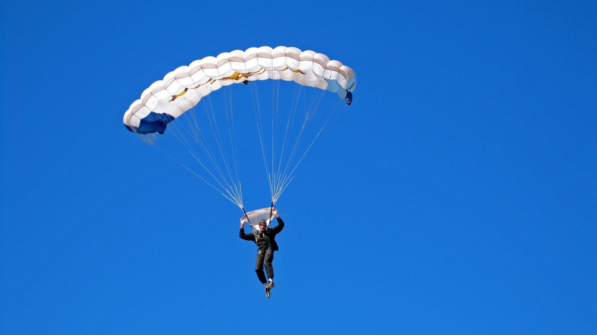 拉尼·帕利斯特突破自我刷新最佳成绩，尼拉帕里