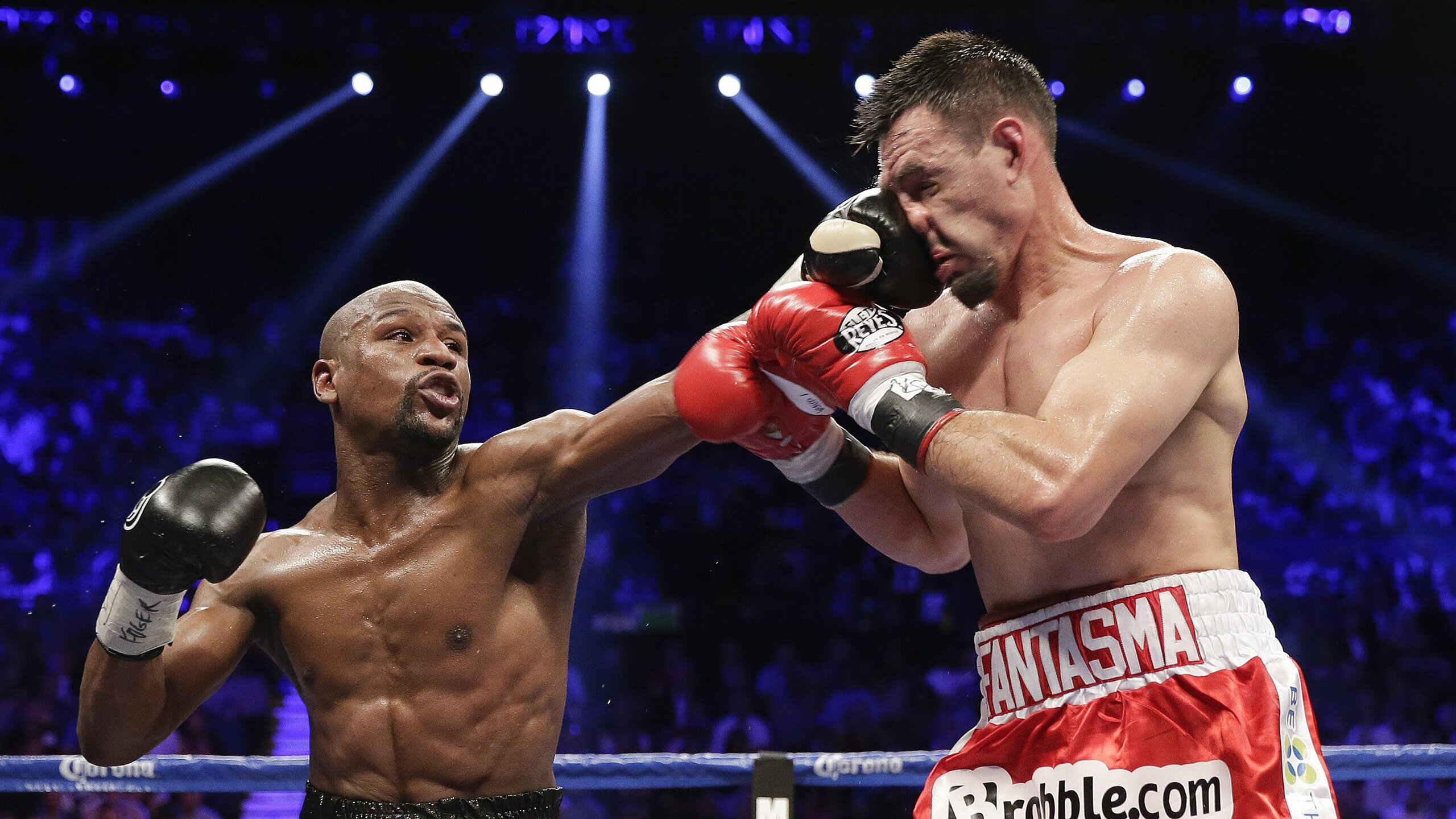 自由泳长程中立代表队A展现节奏耐性，自由泳出发技术